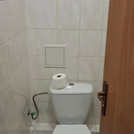 Kytlicka 4 호스텔 프라하